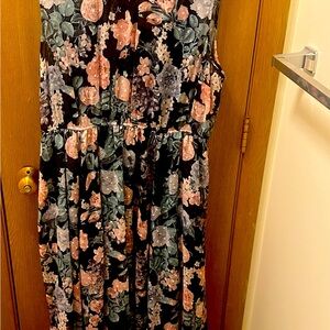 Floral midi dress by torrid. Size 2.